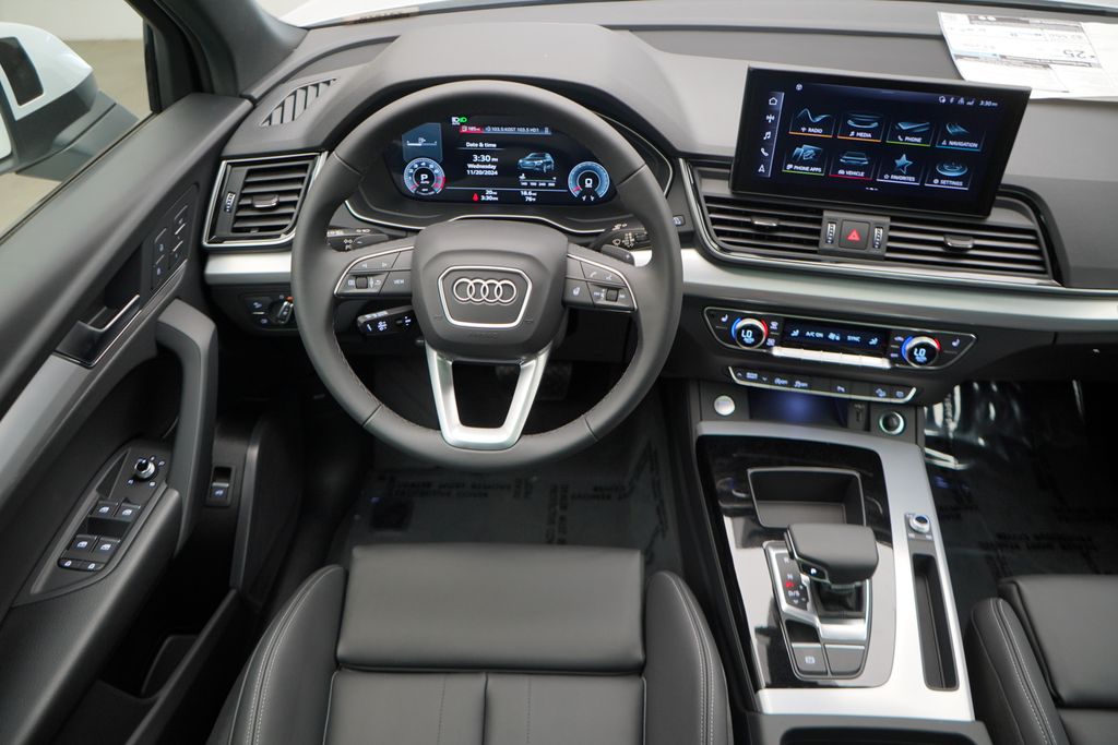 2025 Audi Q5  13