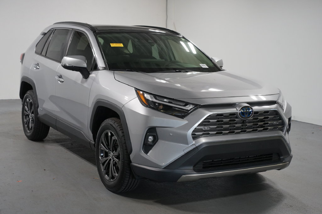 Thumbnail: 2024 Toyota RAV4 - 3