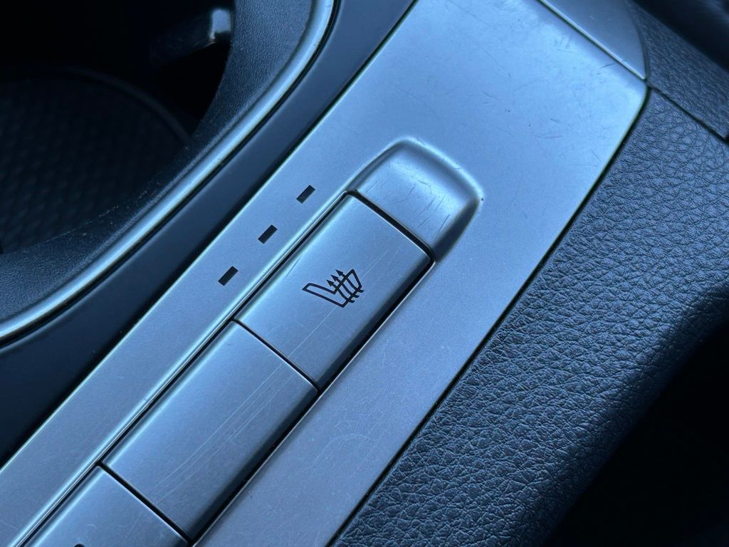 Used 2024 Red Kia LX image 35