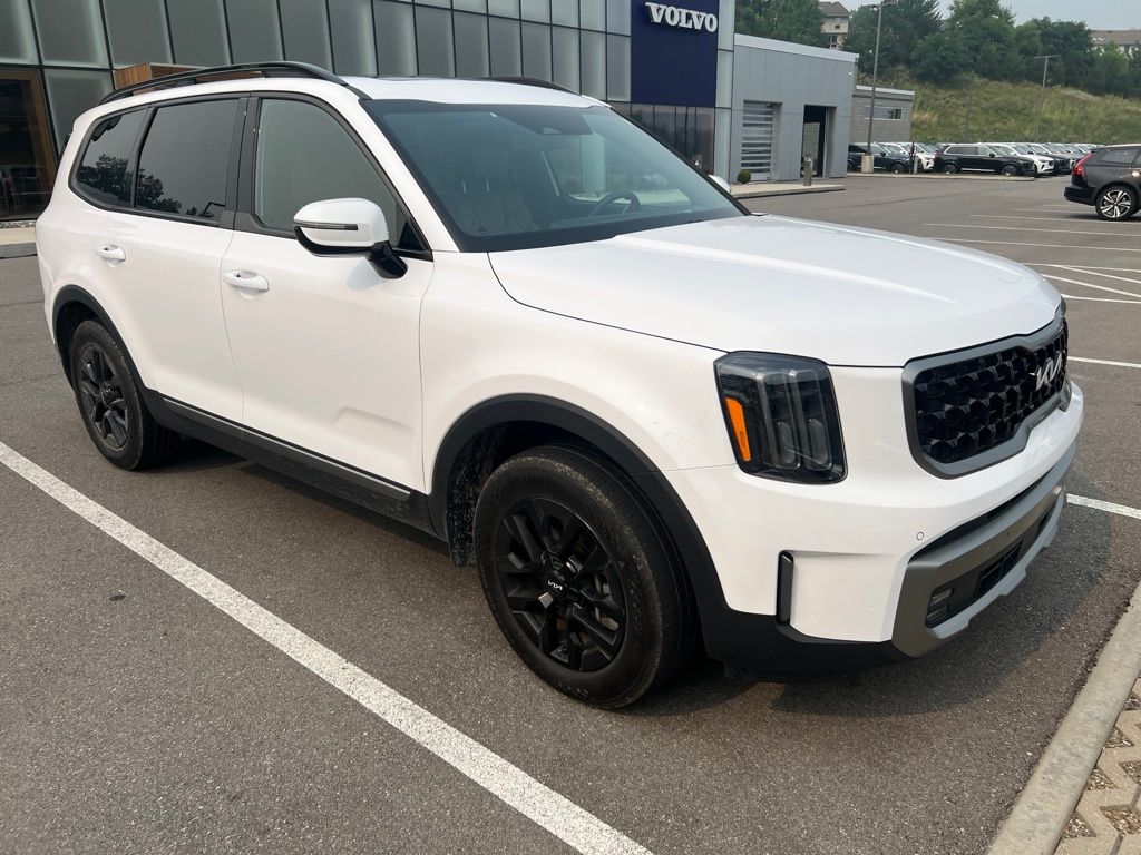Used 2023 White Kia SX-Prestige X-Pro image 4