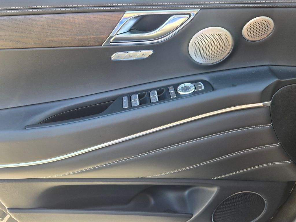 2026 Genesis GV80 - $81,943