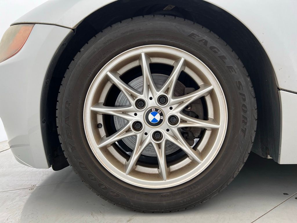 2003 BMW Z4 2.5i 17