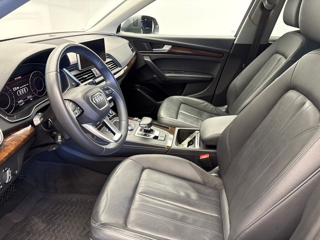 Thumbnail: 2020 Audi Q5 - 5