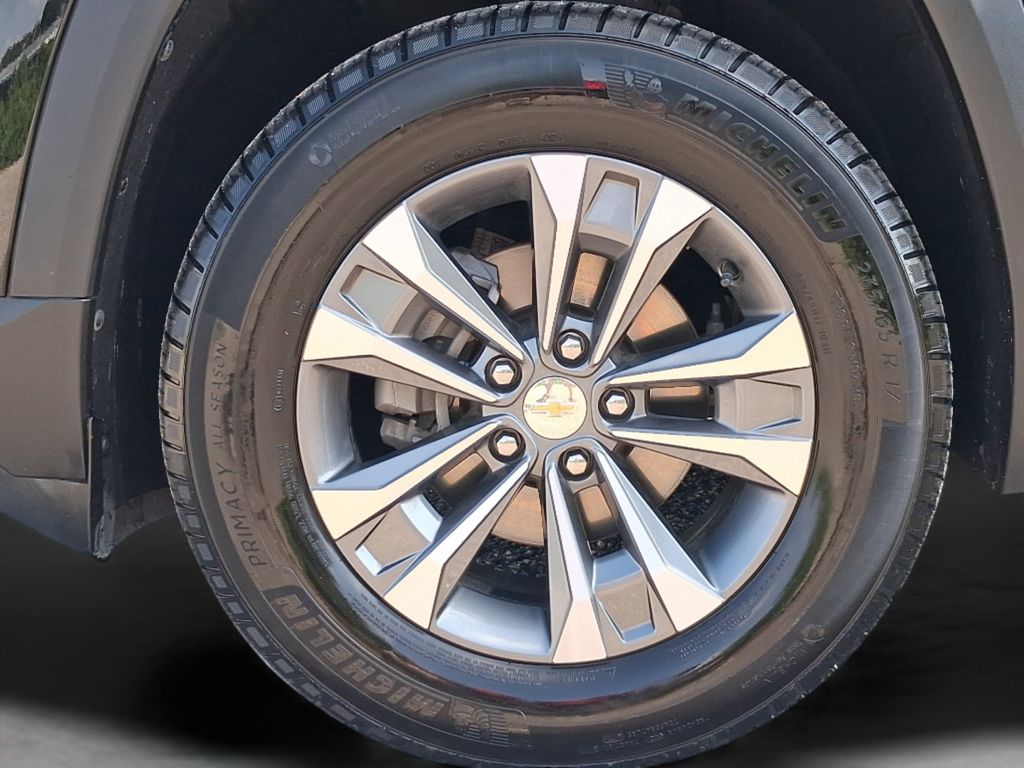 Used 2025 Black Chevrolet LT image 33