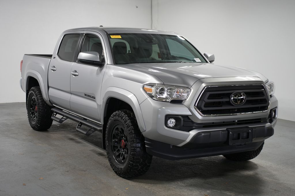 2021 Toyota Tacoma SR5 3
