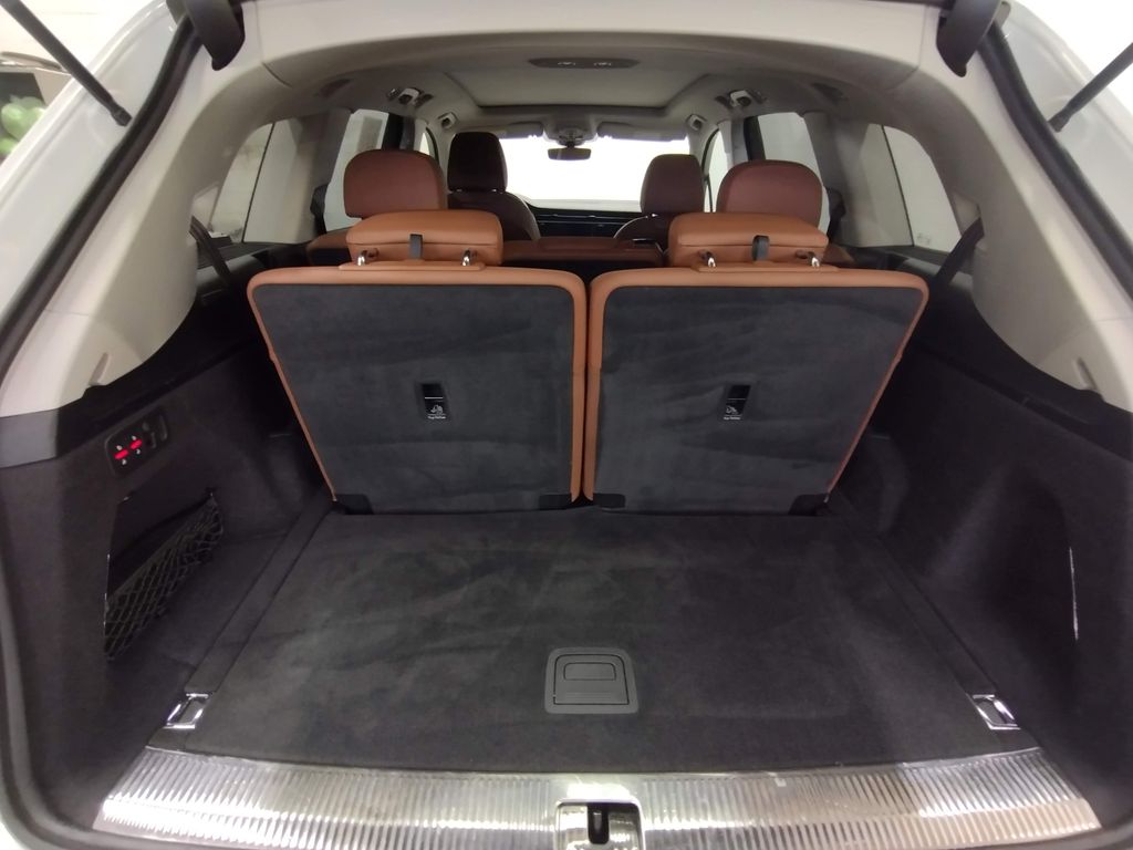 2024 Audi Q7 55 Premium Plus