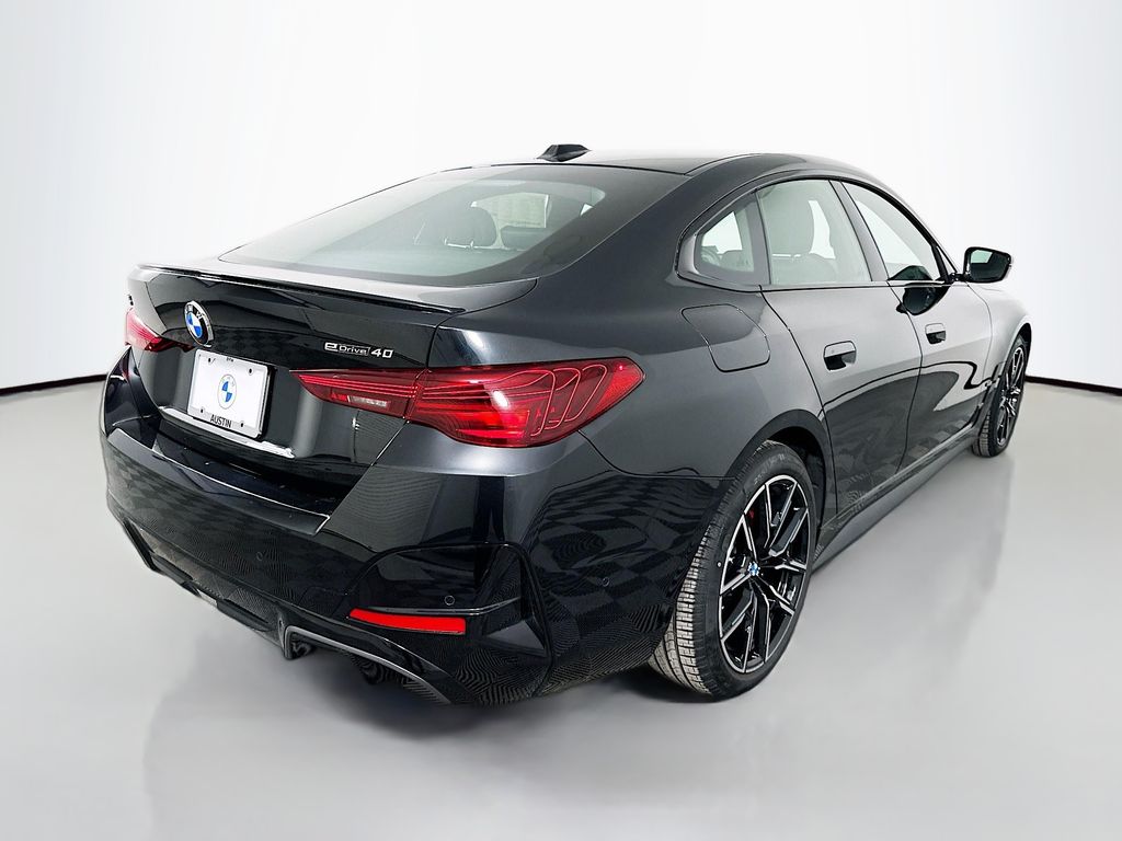 Thumbnail: 2026 BMW i4 - 5