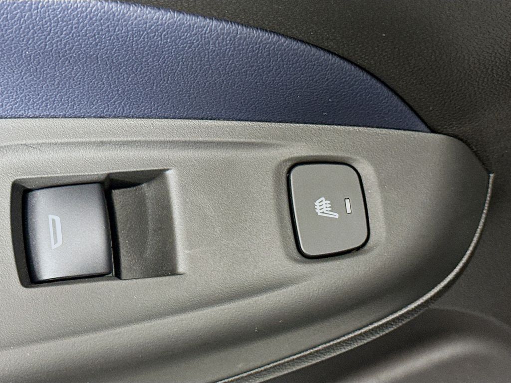 Thumbnail: 2022 Chevrolet Bolt EV - 21