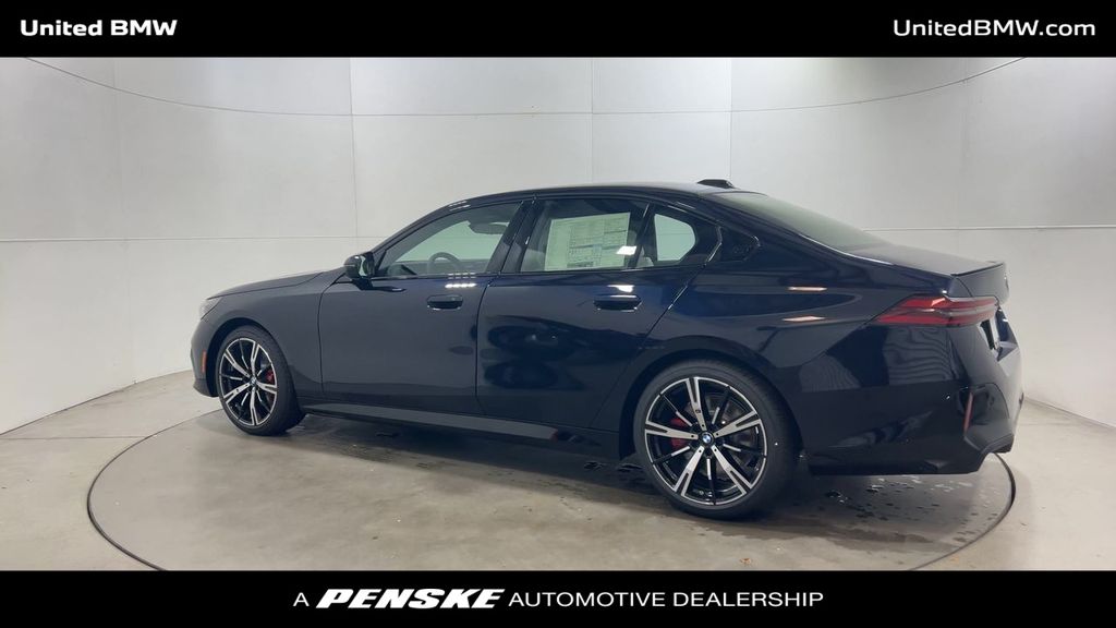 Thumbnail: 2026 BMW 5 Series - 6