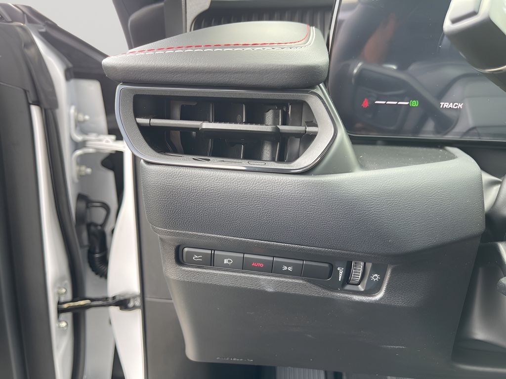 New Car 2025 Dodge Charger  R/t Scat Pack For Sale Under $50,000 In Austin, Texas