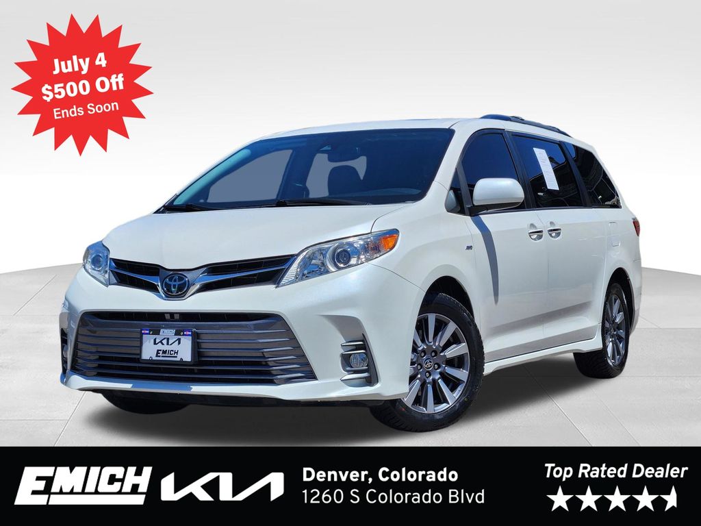 2020 Toyota Sienna XLE V6 AWD 7-Passenger's photo