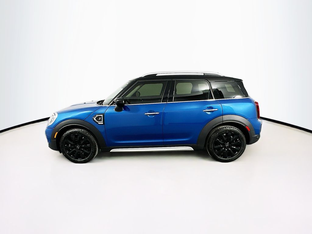 2024 MINI Cooper Countryman Iconic 8