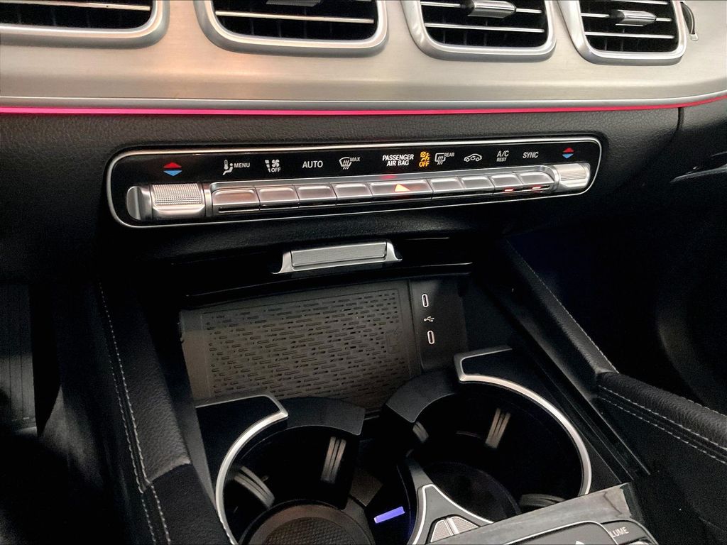 2025 Mercedes-Benz GLE — photo 26