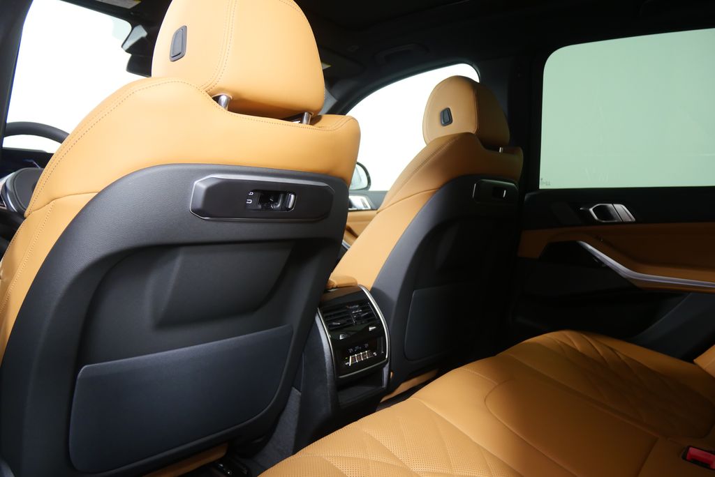 Thumbnail: 2026 BMW X5 - 16