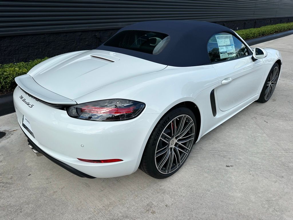 Thumbnail: 2025 Porsche 718 Boxster - 9