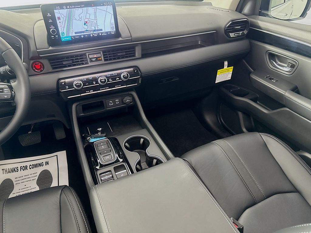 New Car 2025 Honda Pilot  Touring For Sale Under $50,000 In Austin, Texas