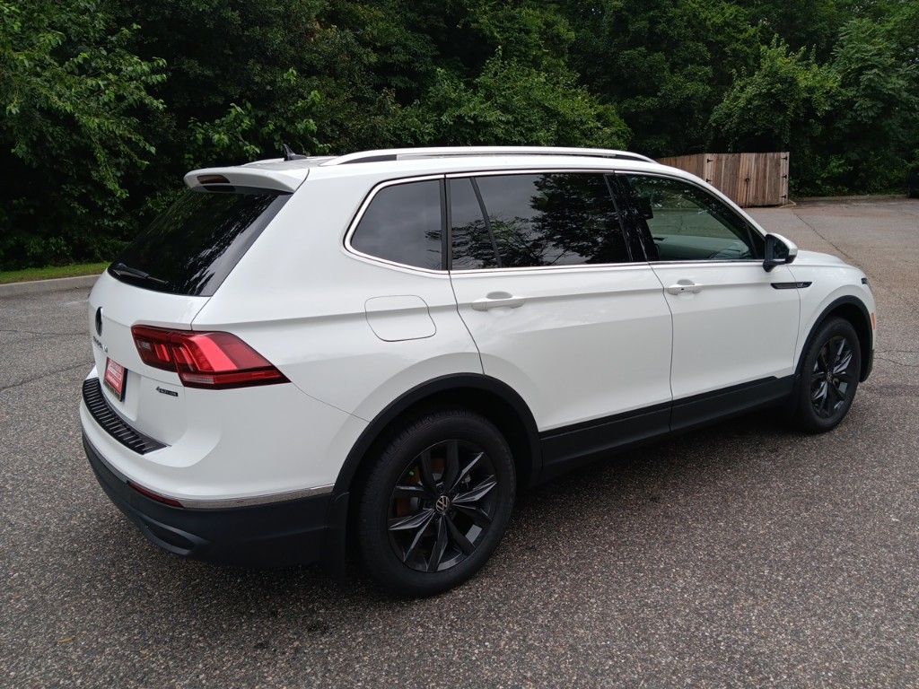 2024 Volkswagen Tiguan 2.0T SE 5