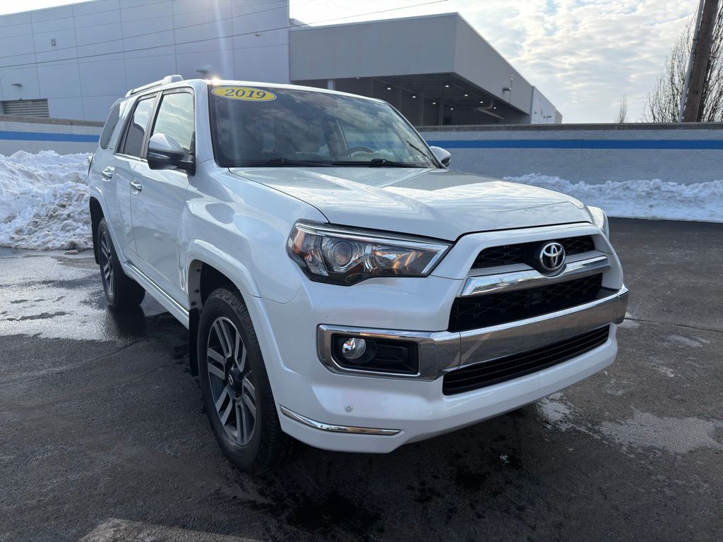 Thumbnail: 2019 Toyota 4Runner - 7