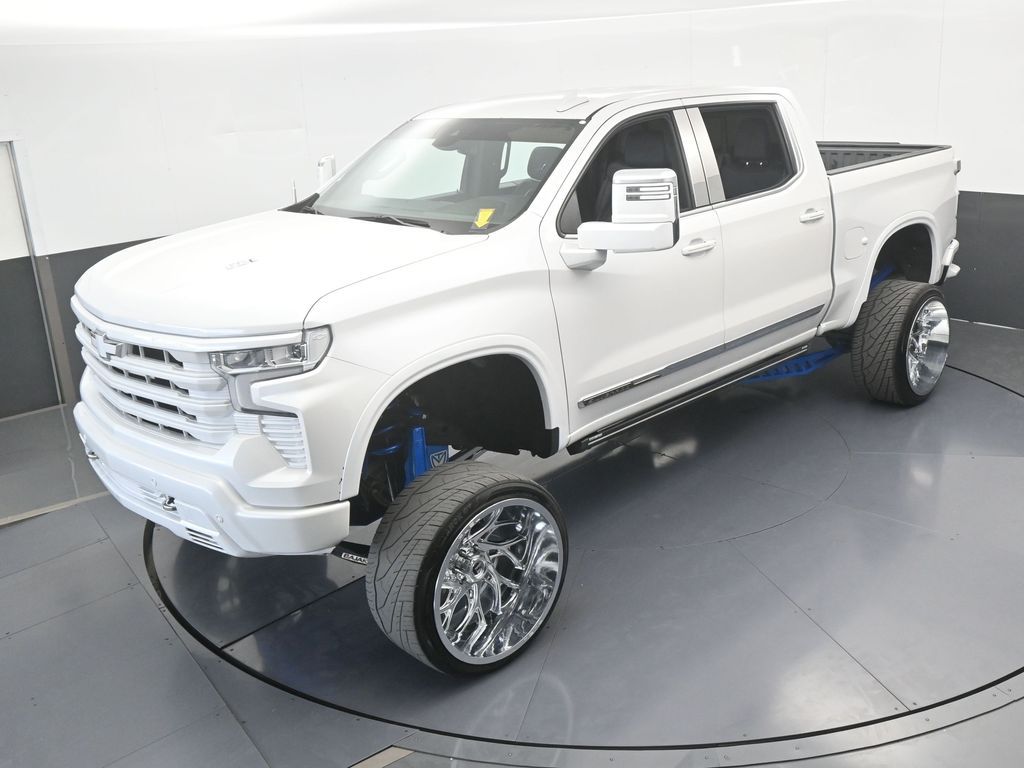 Used 2022 Iridescent Pearl Tricoat Chevrolet High Country image 67