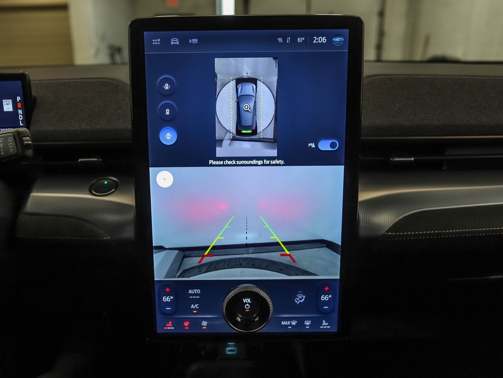 Thumbnail: 2022 Ford Mustang Mach-E - 17