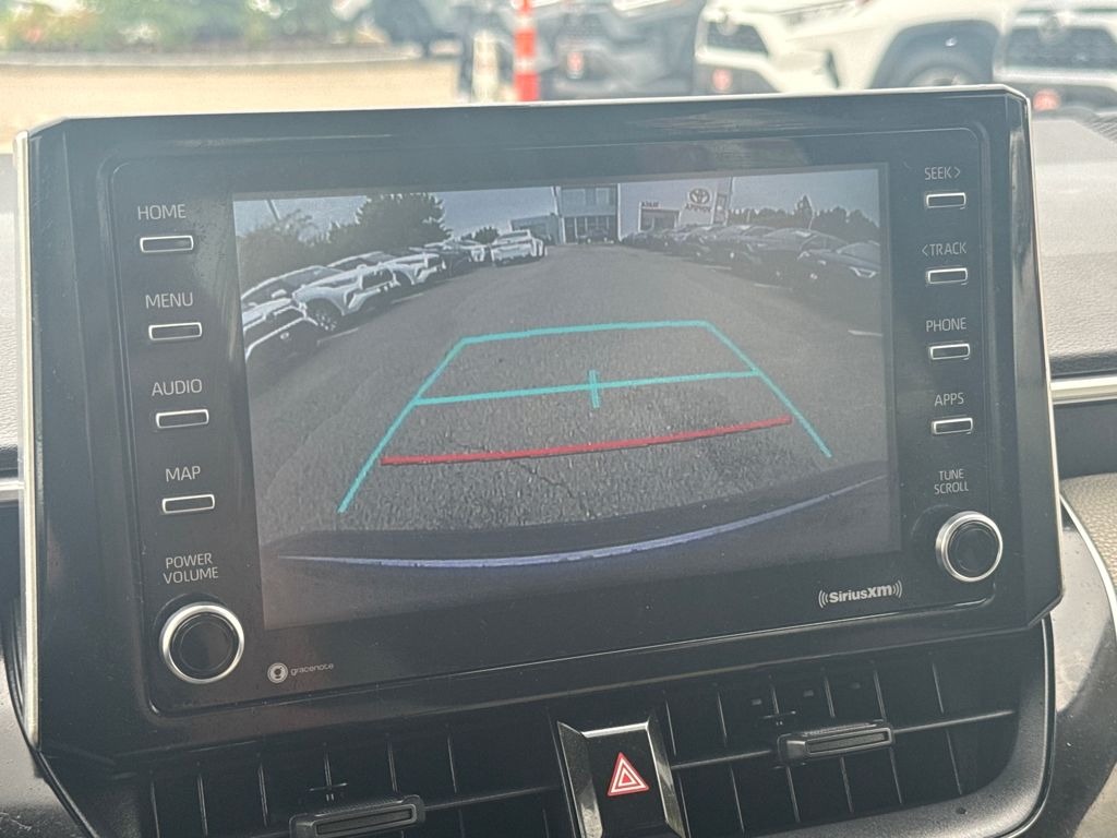 2021 Toyota Corolla LE photo 4