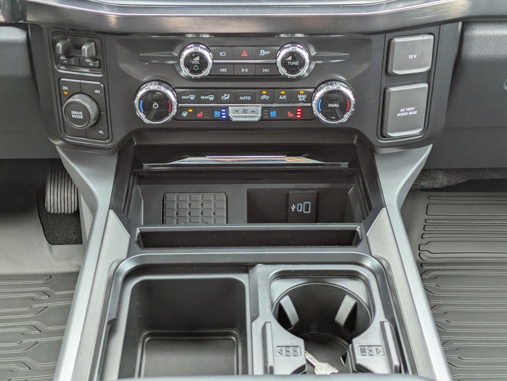 2026 Ford F-350 Super Duty LARIAT