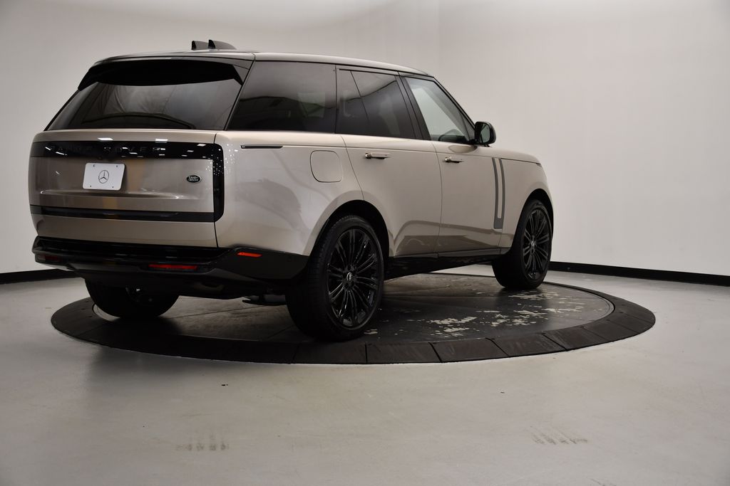 2023 Land Rover Range Rover SE 5