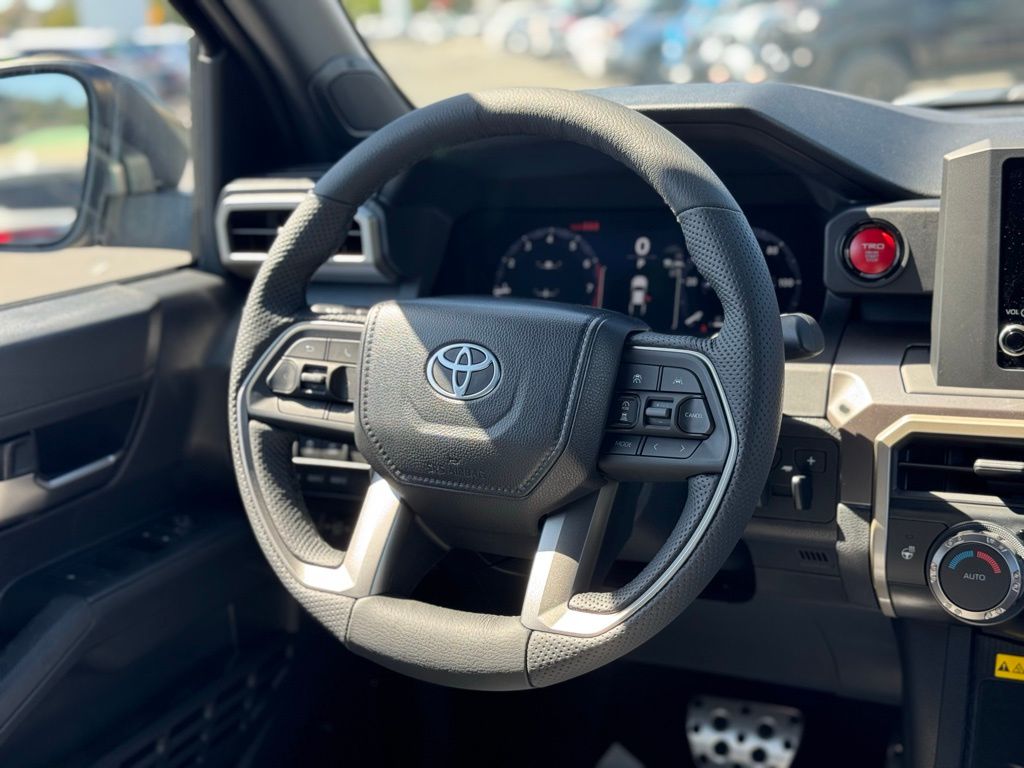 2025 Toyota Tacoma TRD Sport Double Cab photo 18