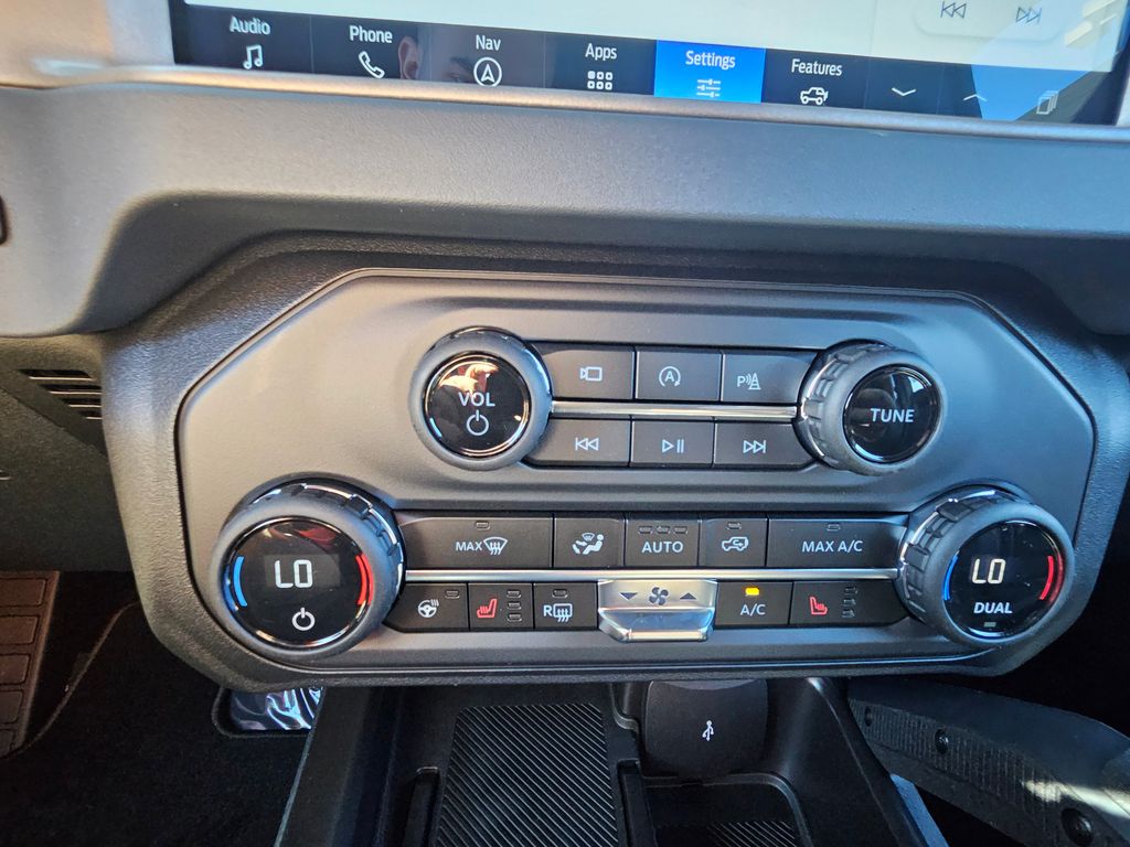 2025 Ford Bronco Outer Banks Gray at Walterboro Ford