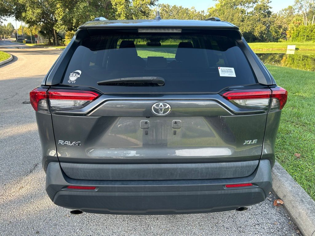 Thumbnail: 2022 Toyota RAV4 - 4