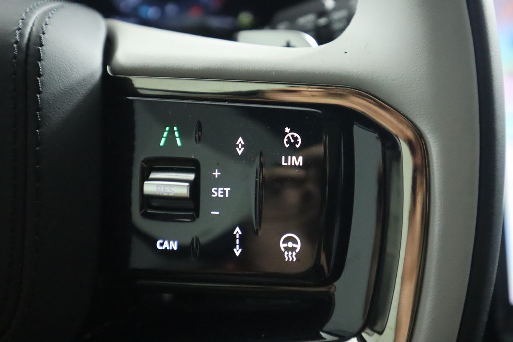 Thumbnail: 2026 Land Rover Range Rover Velar - 13