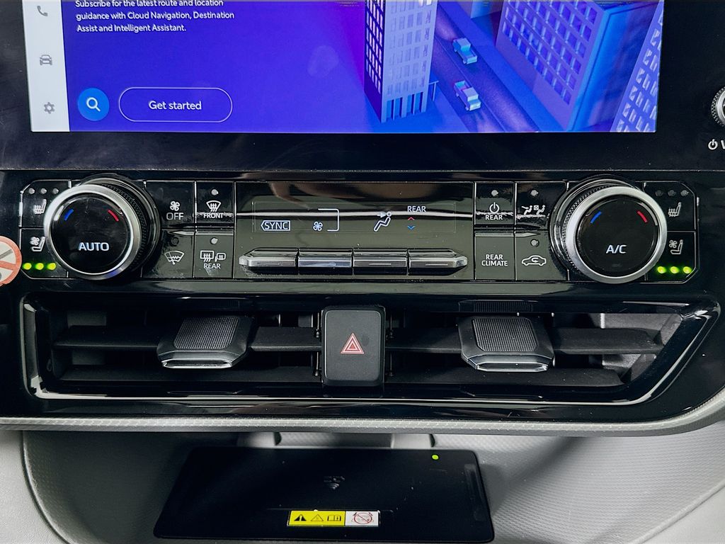 Thumbnail: 2023 Toyota Highlander - 20