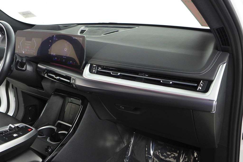Thumbnail: 2023 BMW X1 - 14