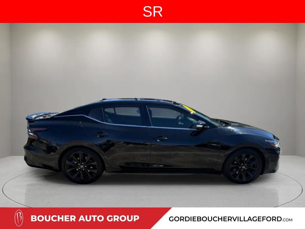 Certified Used 2021 Super Black Nissan SR image 4