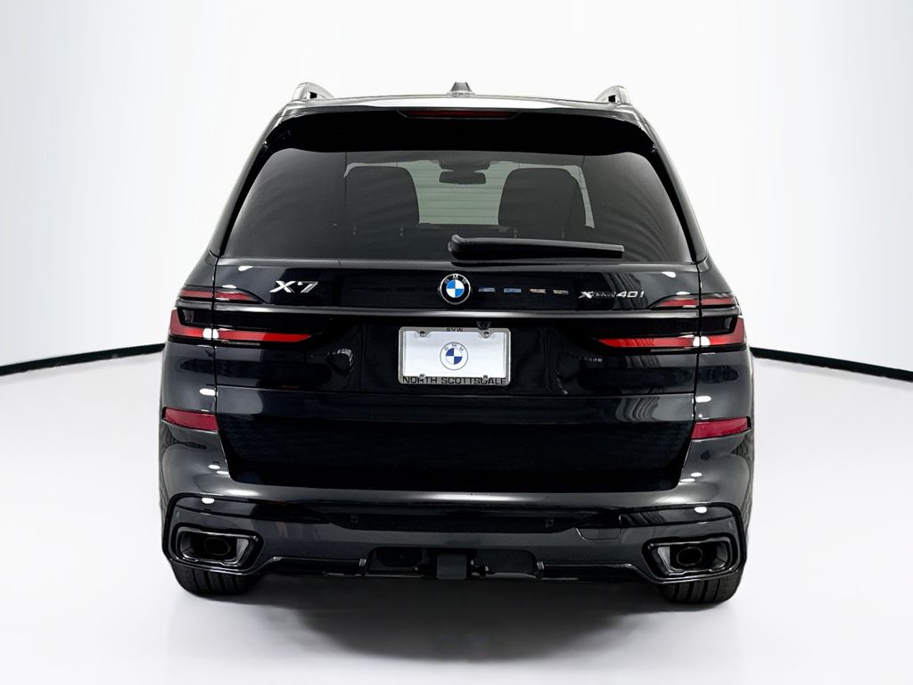 Thumbnail: 2026 BMW X7 - 6