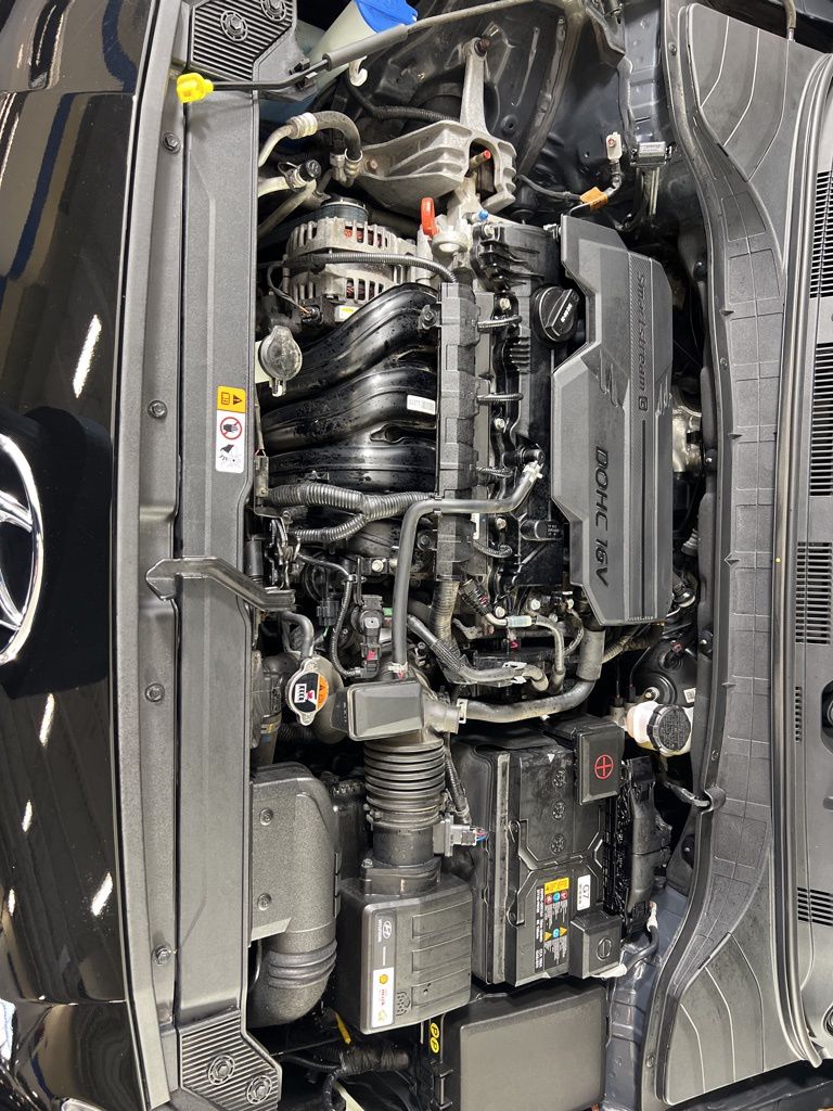 Certified Used 2023 Black Hyundai SE image 29