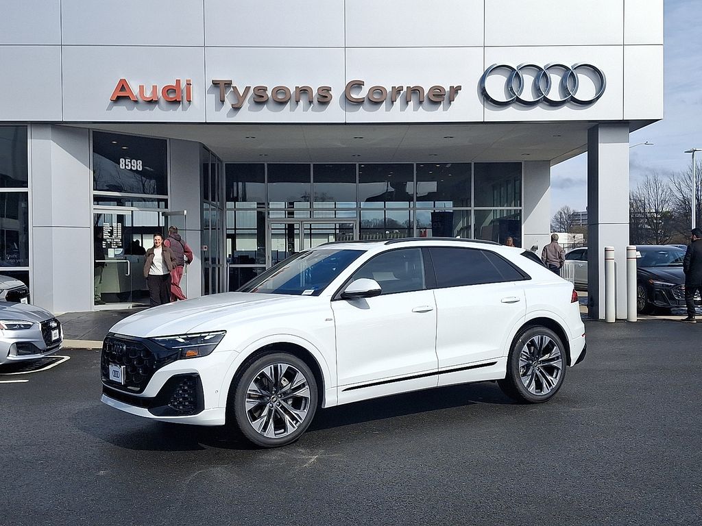 Thumbnail: 2026 Audi Q8 - 1