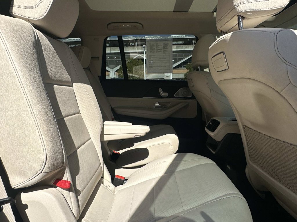Thumbnail: 2020 Mercedes-Benz GLS - 12