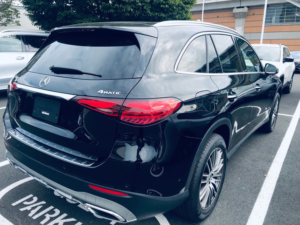 Thumbnail: 2023 Mercedes-Benz GLC - 4