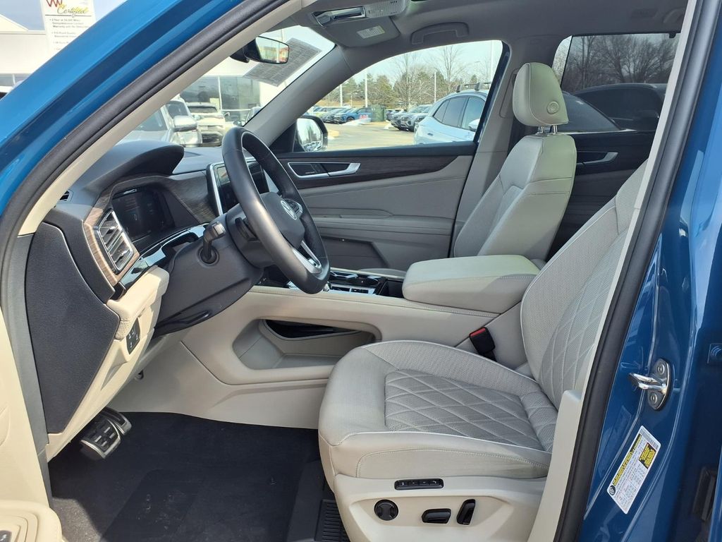 Certified Used 2025 Mountain Lake Blue Metallic Volkswagen 2.0T SEL Premium R-Line image 7