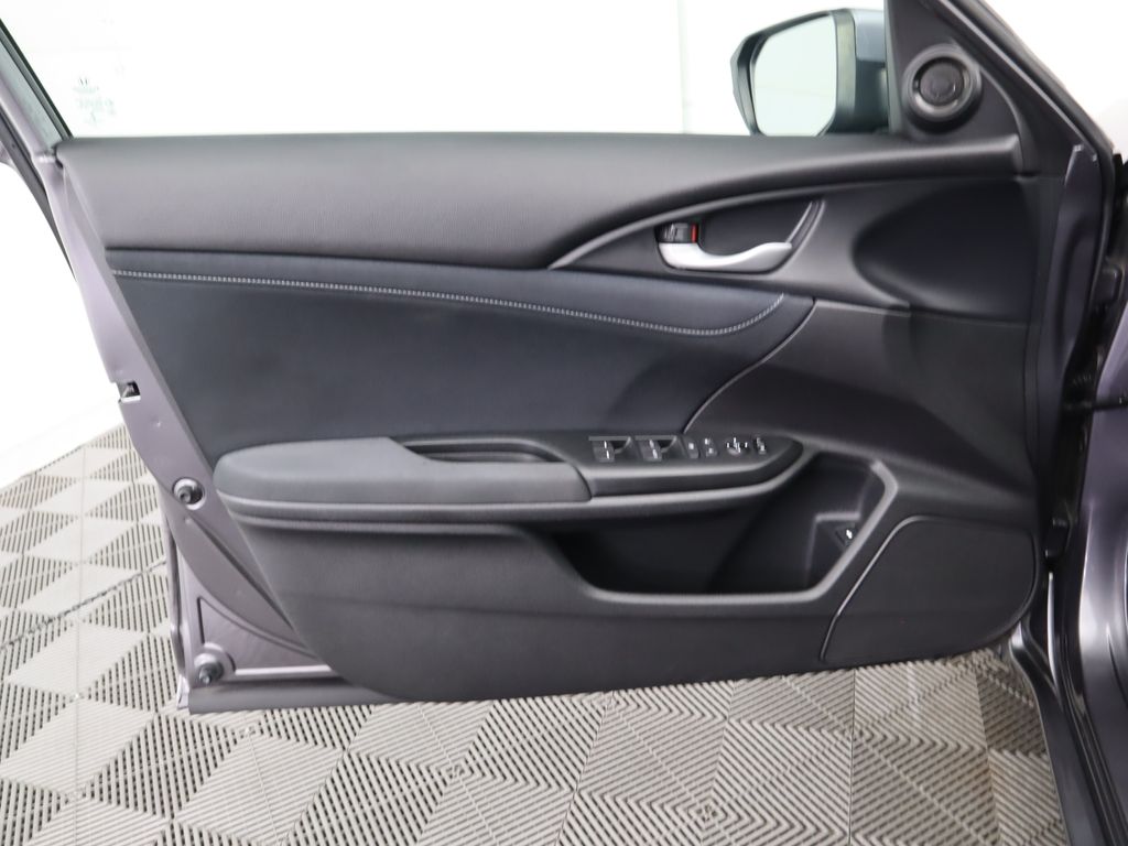 Thumbnail: 2019 Honda Insight - 24