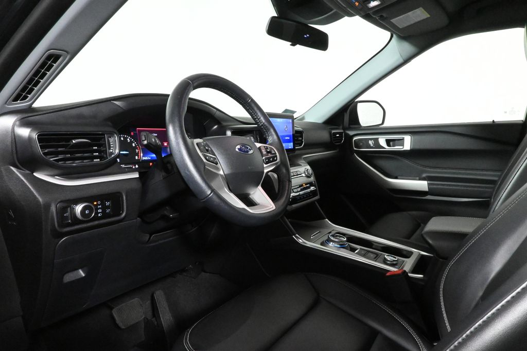 Thumbnail: 2023 Ford Explorer - 16