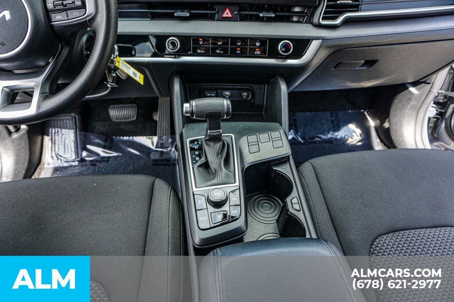 Used 2025 Silver Kia LX image 38
