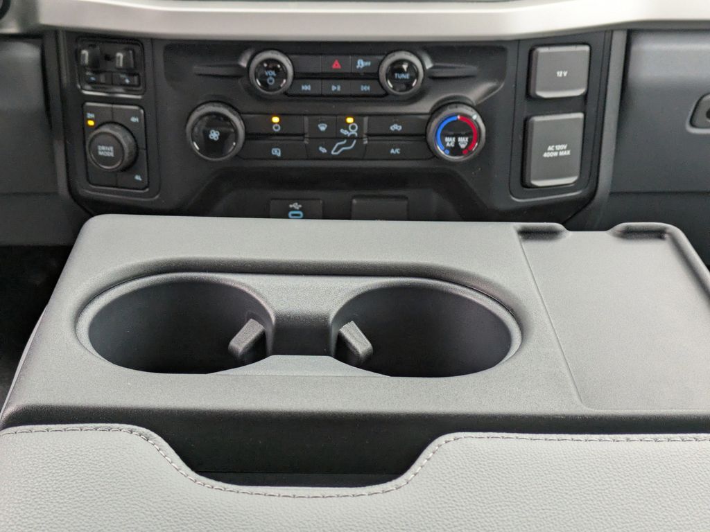 2026 Ford F-350 Super Duty XL