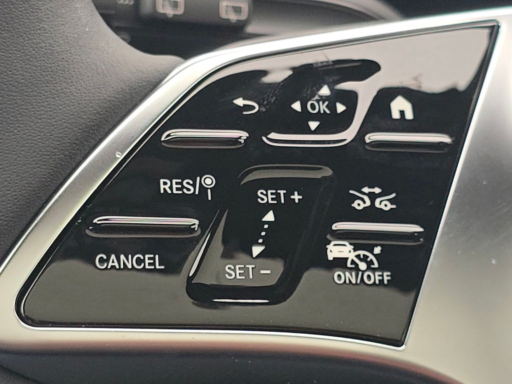 New 2026 White Mercedes-Benz GLA 250 image 35