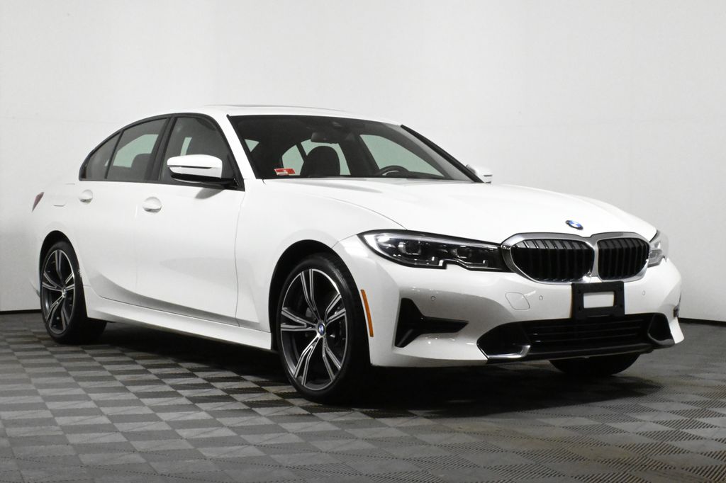 2022 BMW 3 Series 330i xDrive 9