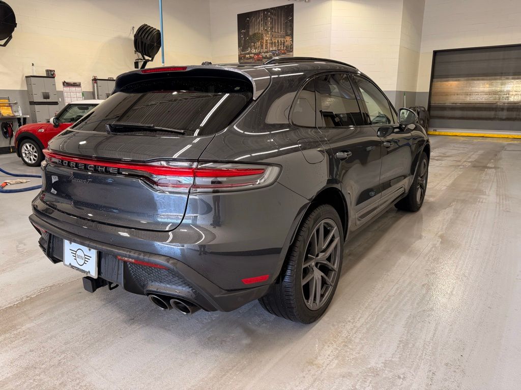 2023 Porsche Macan Base 6