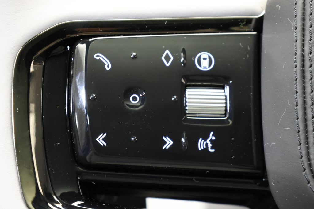 Thumbnail: 2026 Land Rover Range Rover Velar - 20