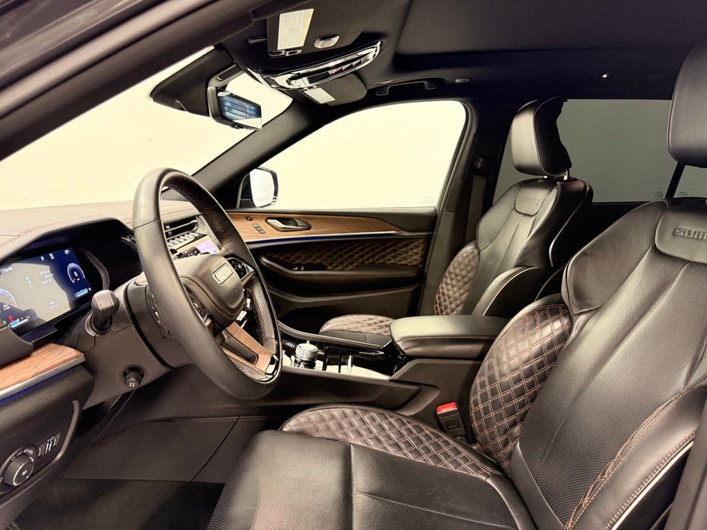 Thumbnail: 2024 Jeep Grand Cherokee L - 12