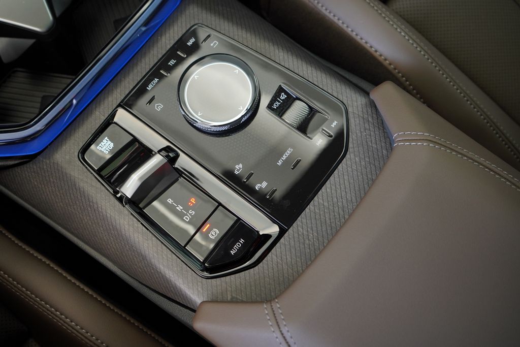 Thumbnail: 2026 BMW X3 - 19